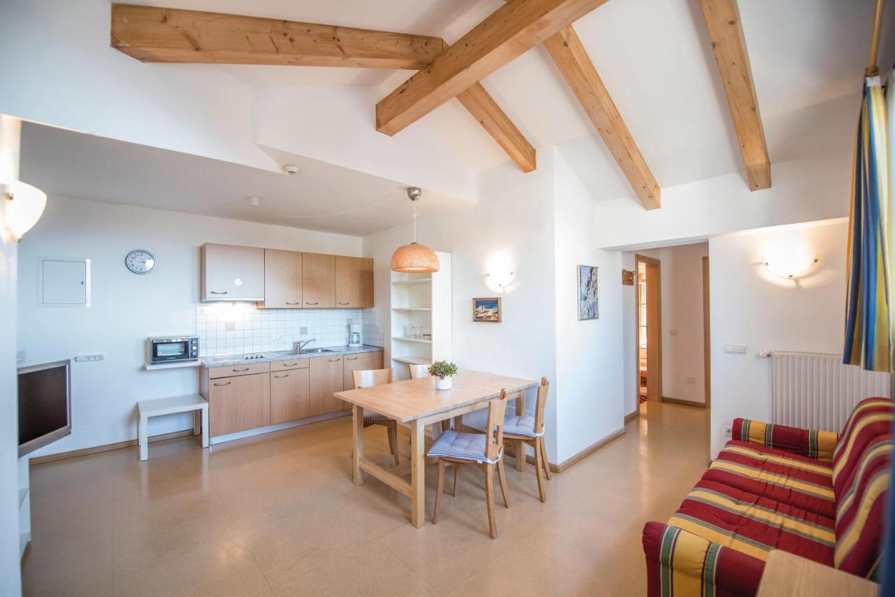 Apparthotel Feldhof - Living And Bistro Nova Ponente Eksteriør bilde