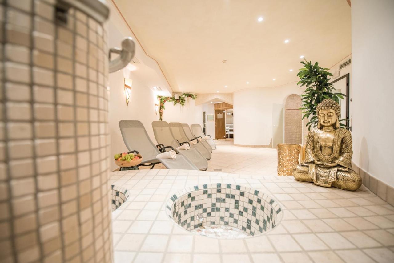 Apparthotel Feldhof - Living And Bistro Nova Ponente Eksteriør bilde